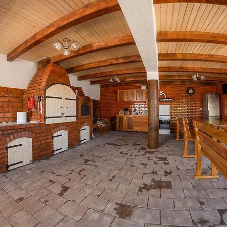 Hotel Casa Alex à Novaci-Străini Extérieur photo